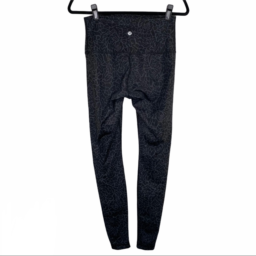 Lululemon RARE High Rise Luxtreme Wunder Under 28"